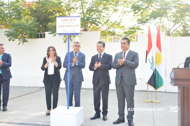 سەرۆکی حکوومەت زەنگی ساڵی نوێی خوێندنی لێدا